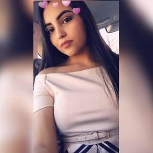 Meet your Posher, Claudia